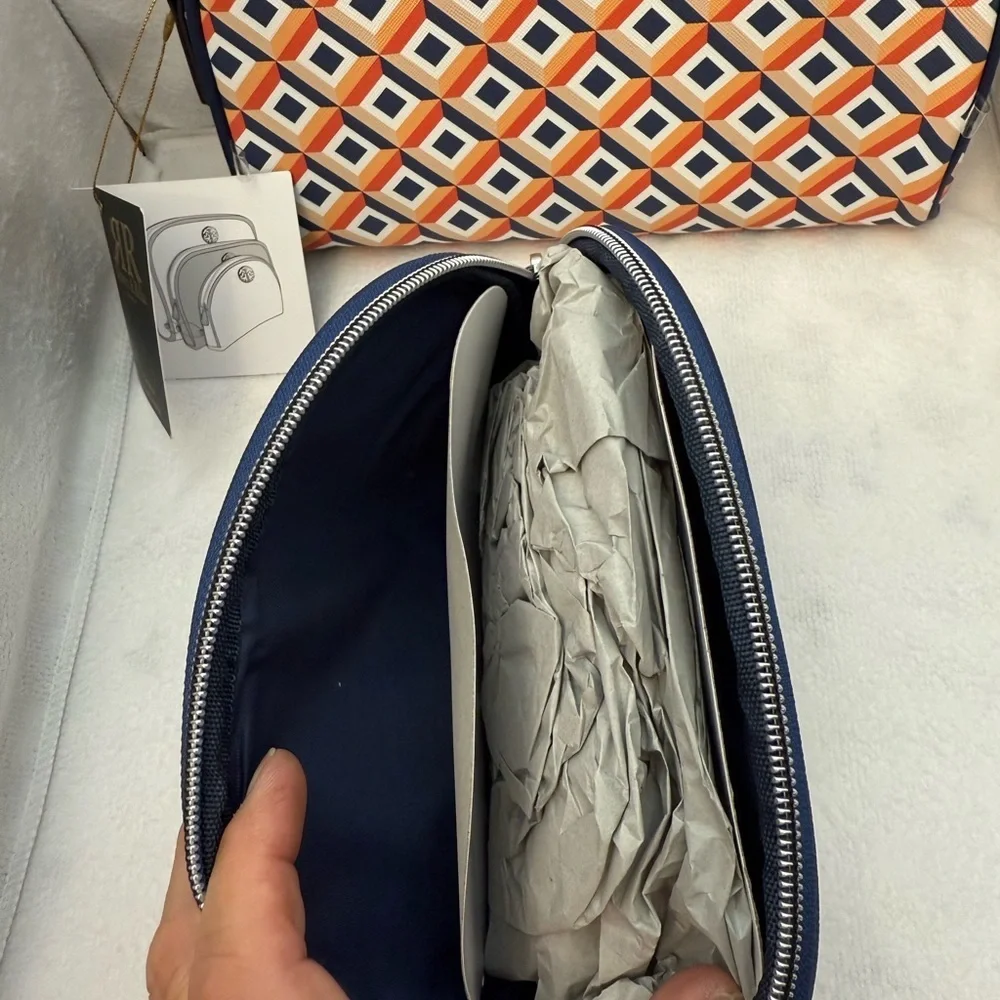 set of three RIKA cosmetic bags.